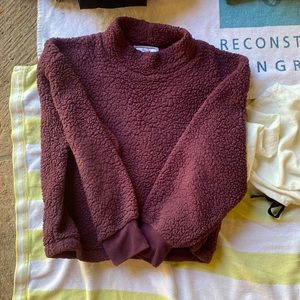 Magenta long sleeve sweatshirt cropped